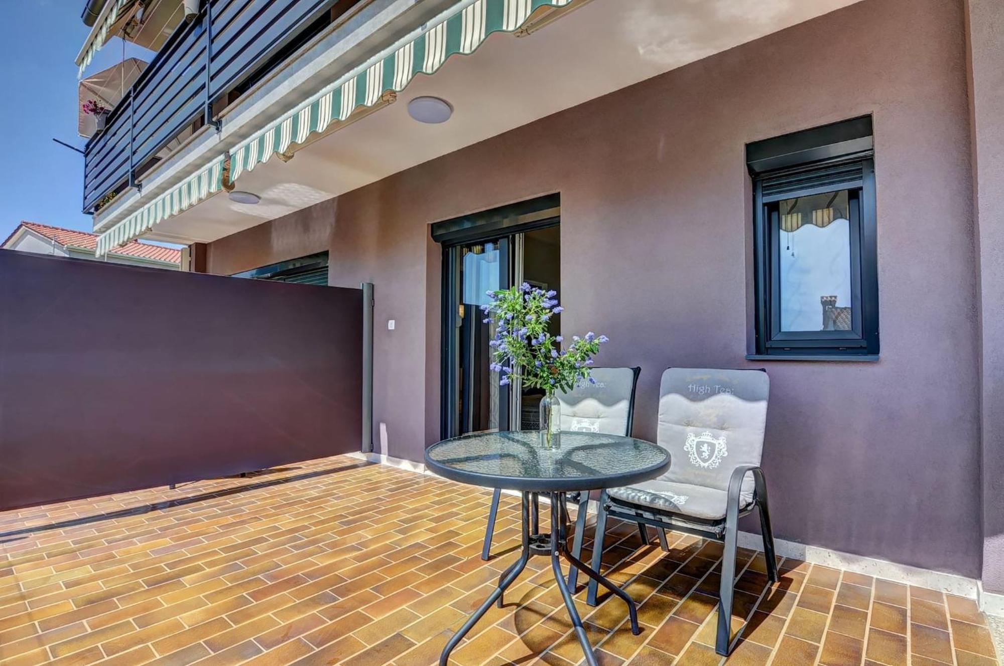 Lovely Apartments In Valbandon Fažana エクステリア 写真