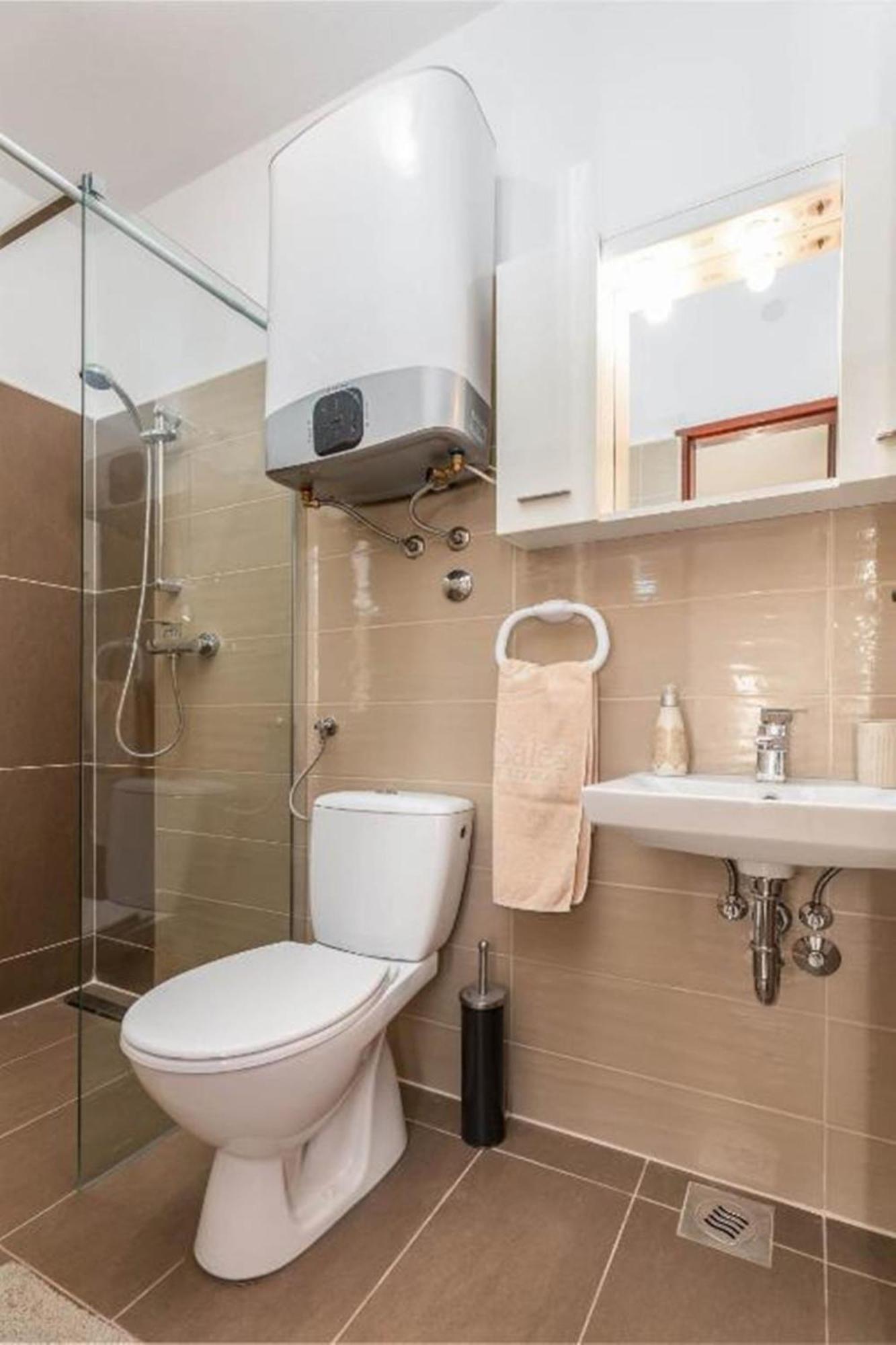 Lovely Apartments In Valbandon Fažana エクステリア 写真