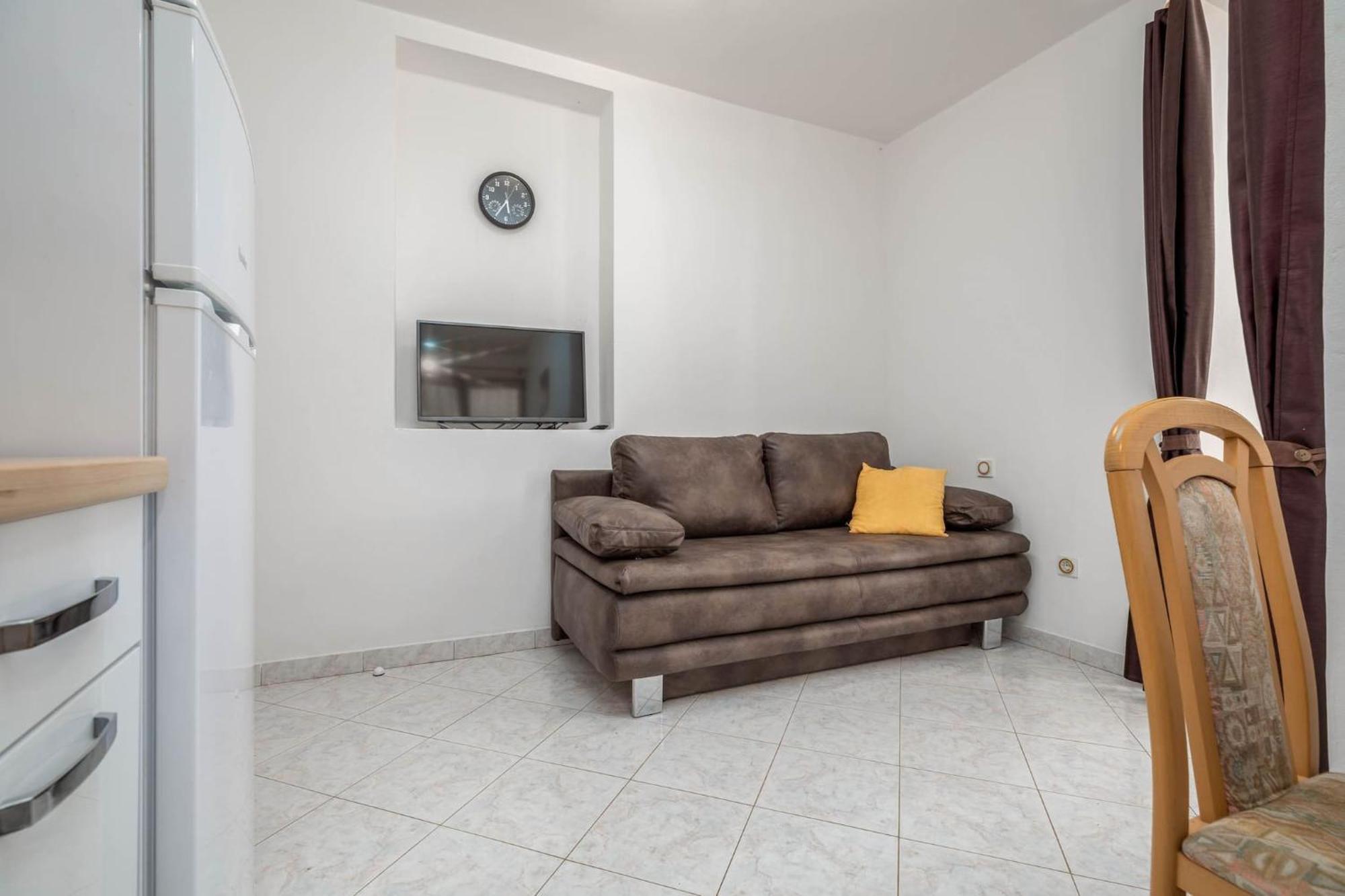 Lovely Apartments In Valbandon Fažana エクステリア 写真